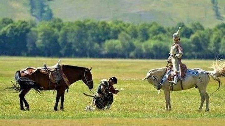 Kadına saygı Türklerin töresindedir.
#KadinaSiddeteHayir