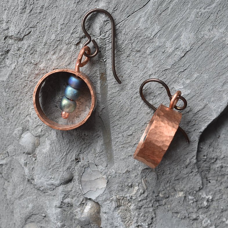 fromtheflameuk's tweet photo. It's not too late to treat your mum (or yourself!) this #MothersDay💐Our gorgeous handcrafted letterbox jewellery lasts longer than flowers &amp; chocolate and it's 20% off this week! Use LOVEYOUMUM20 at checkout #UKGiftAM #northwestuk #handmadewithlove
@UKGiftHour @UKGiftHourPower https://t.co/bp7EsN5Q84