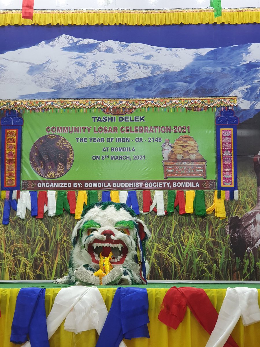 BomdilaPolice's tweet photo. #Loshar celebrations in #Bomdila. Wish every a prosperous and blissful year. The year of #Iron-Ox , 2148. 
#snowliondance 
@DgpPradesh @ArunachalPolice @MyGovArunachal @BomdilaOfficial https://t.co/lssLhxOFax