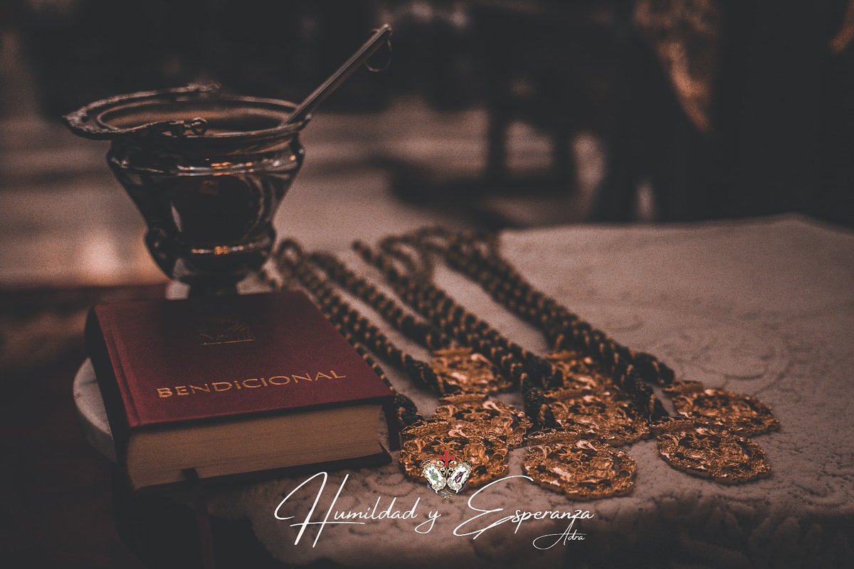 En breve se subirá algunos de los momentos de la imposición de Medallas de ayer.

Desde la hermandad agradecer a todos y cada uno de los que estuvieron acompañándonos en nuestro Triduo en Honor a Nuestro Sagrado Titular.

#humildadyesperanza