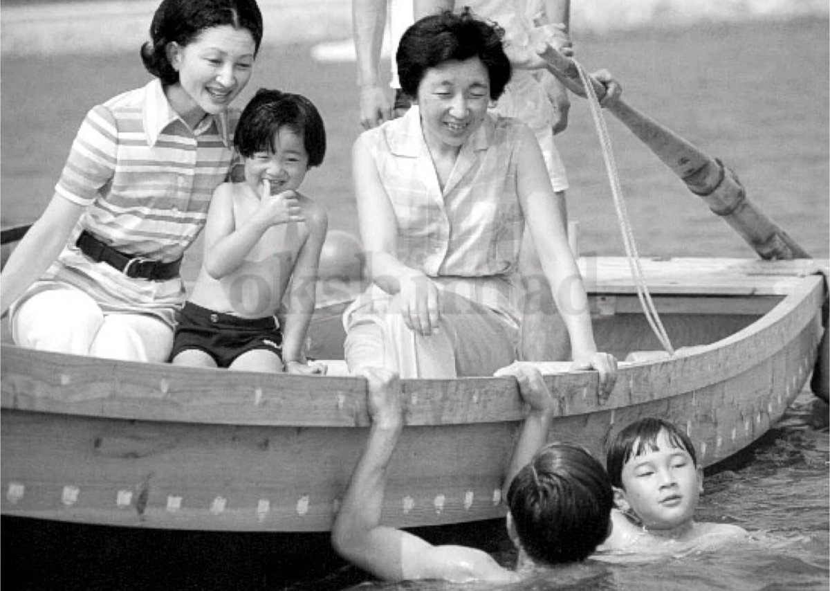 ﾟ 十 ﾟ No Twitter 久宮さまが夭折された翌年9月に第三皇女 孝宮和子 たかのみやかずこ 内親王が誕生される 昭和25年5月に降嫁され 鷹司和子さんとなられる ご成婚後いろいろとおありになられ 昭和天皇の後を追うように19年5月26日心不全にて59歳で死去される