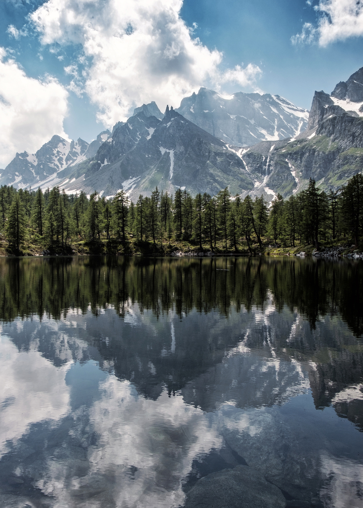 Loving_Earth__'s tweet photo. Lago Nero, Alpe Veglia and Alpe Devero Natural Park, Italy [OC] [3000 x 4200] https://t.co/D6G2T5TDZY