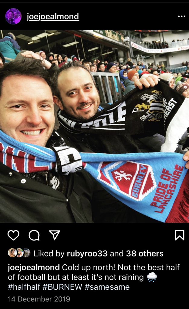 JoejoeStephen's tweet photo. @BurnleyOfficial Living in Dubai, I don’t get on t’Turf too often, maybe 3 games a year! This photo’s from Dec 2019 when my Canadian friend @pernas9 was in town. He’s a Newcastle fan, so we bought half-half scarfs - Great day! 1-0 Burnley (⚽️C.Wood) UTC https://t.co/rtUcuE0UtC