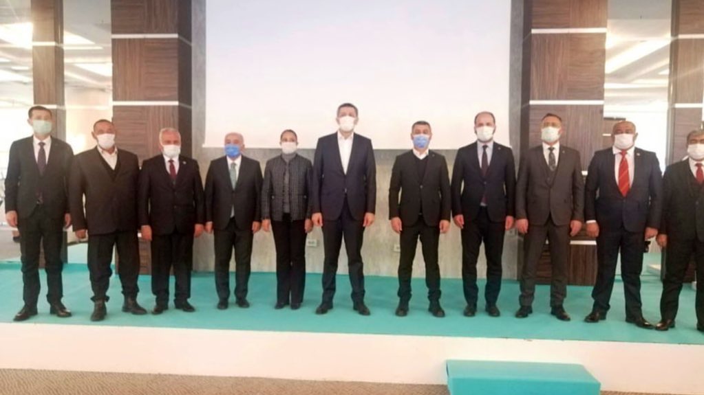 Millî Eğitim Bakanımız Ziya Selçuk, Genel Müdürümüz Yusuf Büyük ile birlikte “Kurslarımızla Köylerdeyiz” programımız kapsamında muhtarlarla buluşmalarının ilkini Gölbaşı’nda gerçekleştirdiler.
<a href="/tcmeb/">Millî Eğitim Bakanlığı</a> <a href="/ziyaselcuk/">Ziya Selçuk</a>
 <a href="/safran1958/">Mustafa SAFRAN</a> <a href="/ybuyuk34/">Yusuf BÜYÜK</a>