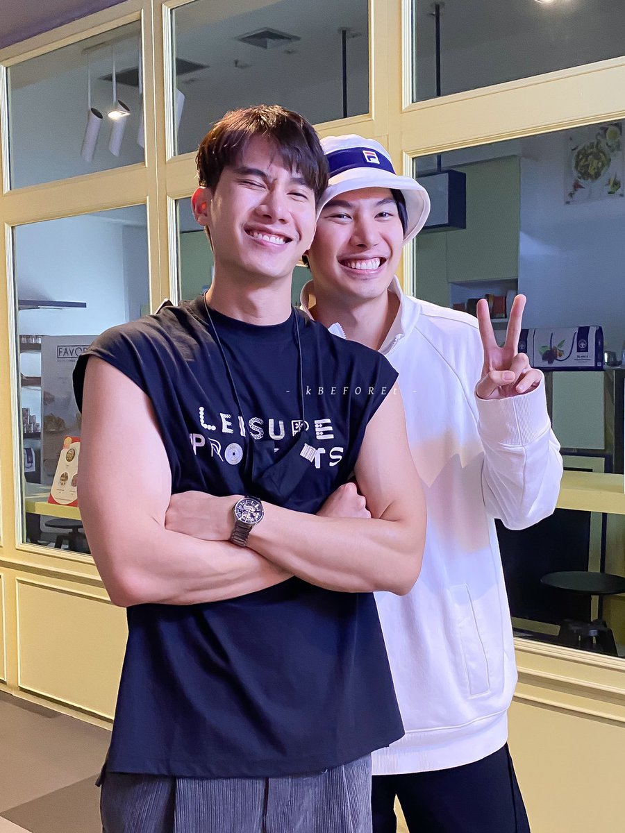 xmaxtuluv's tweet photo. I’m in tears😭😭 they’re so precious:(💕
#MaxTul https://t.co/OJLMYPKhii