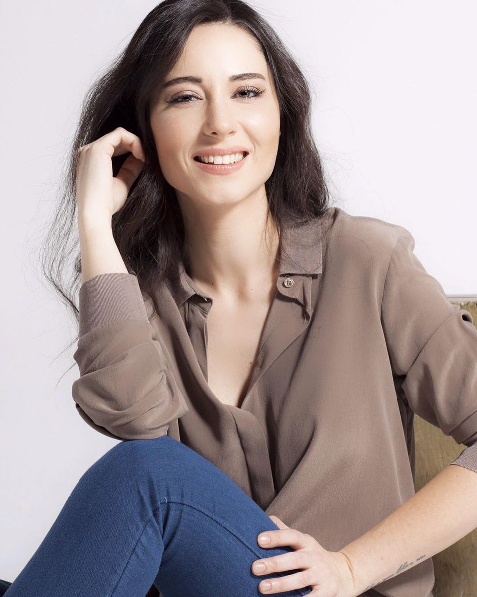 LinkVerEnver's tweet photo. ⭐⭐⭐⭐AYŞEGÜL AKDEMİR⭐⭐⭐⭐
⭐⭐⭐⭐41 YAŞINDA⭐⭐⭐⭐ https://t.co/uvMcnSYro6