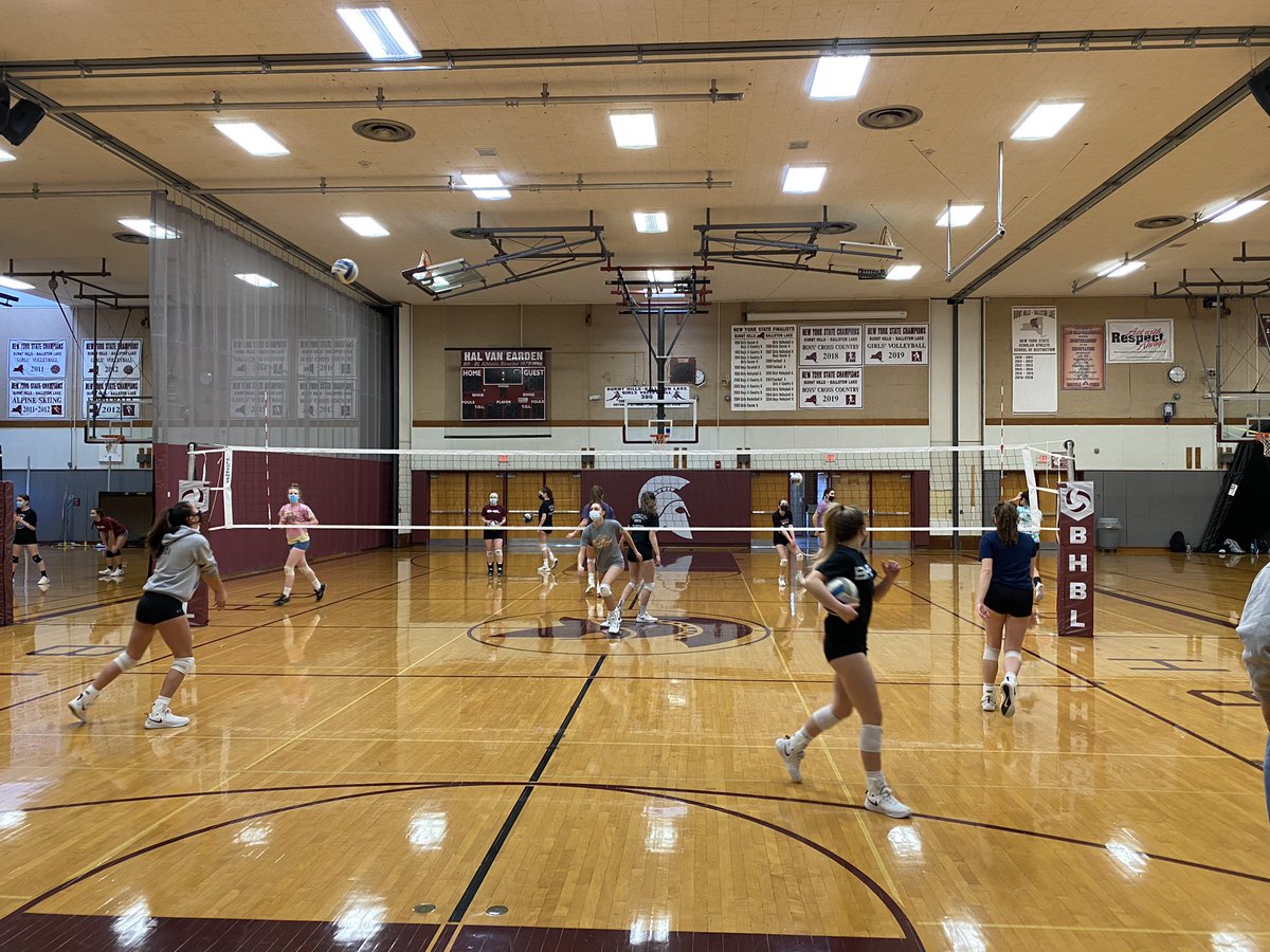 BHBLAthletics's tweet photo. Back in the gym for the first time since Nov 2019. 16 months defending state champs!! Great to see everyone playing again. https://t.co/qPL9qr0lcM