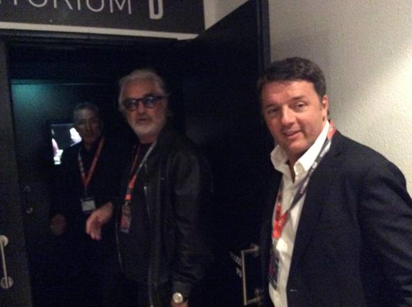 spighissimo's tweet photo. Non riesco ancora a capacitarmi di come si sia potuto consegnare un partito erede del PCI ad un tizio del genere... https://t.co/hMoafZVaOU