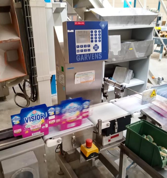 DinoCinieri's tweet photo. Visite #EUROTAB : entreprise de #SaintJustSaintRambert, fabriquant pastilles javel et lessive pour lave-vaisselle, croule sous commandes et connait bonne situation face à crise sanitaire.
Avec bonne santé économique et financière, elle prévoit embauche dans mois à venir. (1/2) https://t.co/vnNMjQ1jph