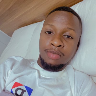 DialloDiarouga's tweet photo. #NouvellePhotoDeProfil https://t.co/iFtM6GmL0Z