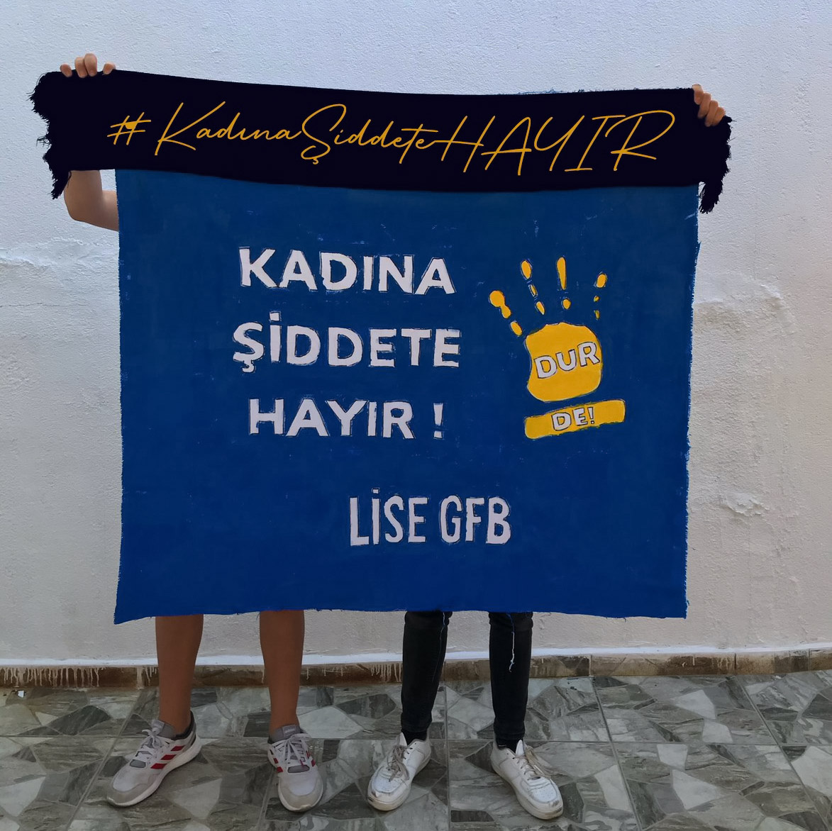 İnsanlıktan dahi nasibini almamış cani yaratıklara karşı her seferinde "SON OLSUN!" dememize rağmen her geçen gün malesef kan donduran olaylarla karşılaşıyoruz. 

Artık şiddet olaylarının SON bulmasını istiyor, bir canımızın daha yanmasını istemiyoruz! 
 #KadınaŞiddeteHayır