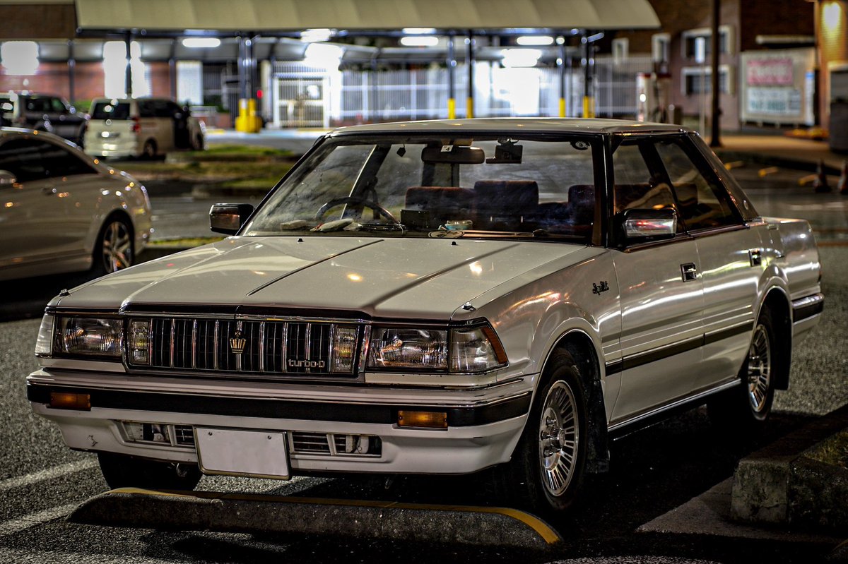 19bmw5i No Twitter 1985 トヨタ クラウン ハードトップ 2400 スーパーセレクト ターボディーゼル Ls1 いつかはクラウン 1系後期 直列6気筒の1g系が販売の主力でしたが4気筒の2l系ディーゼル及び同ターボも用意されており モノコックに移行した150系まで