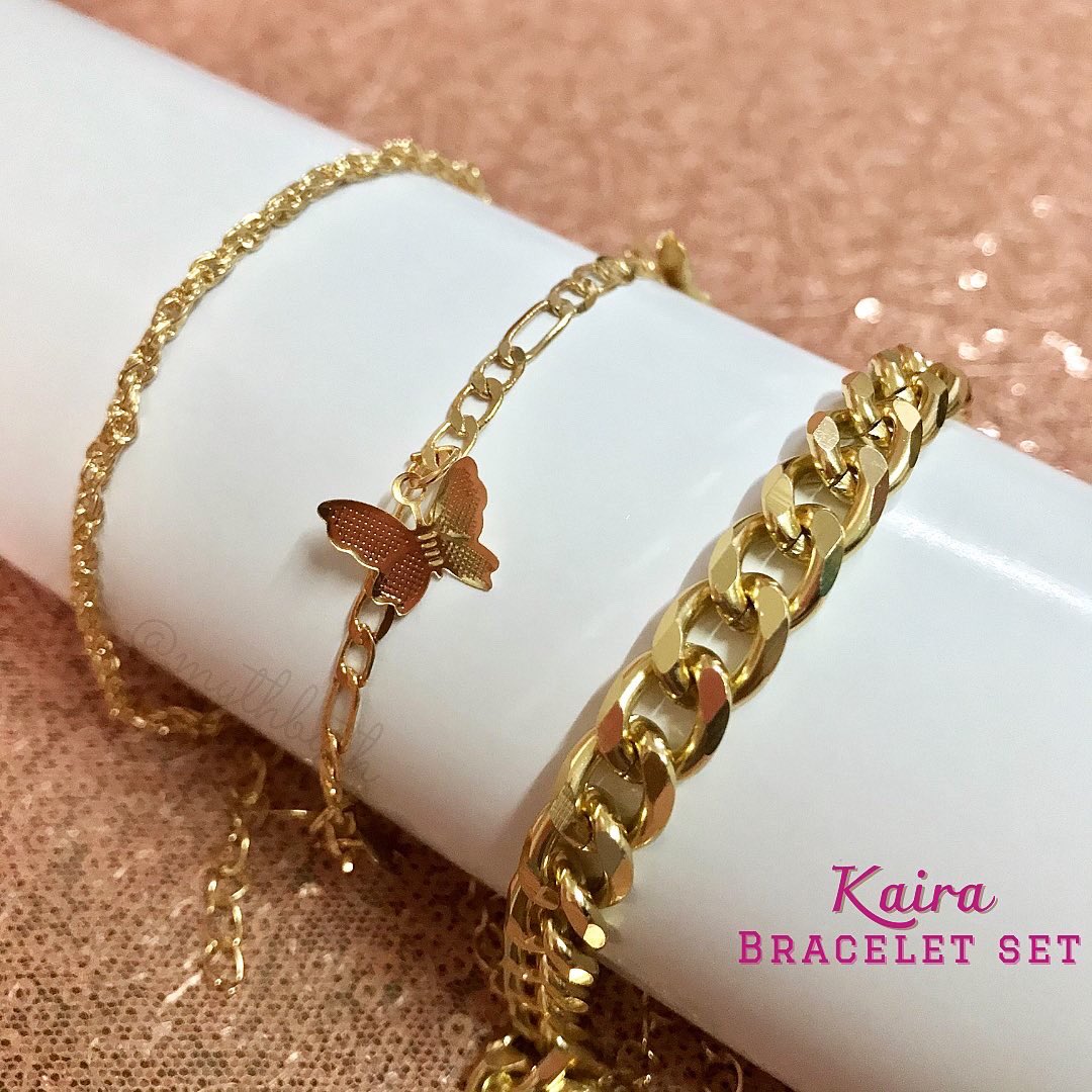 mythbyth's tweet photo. Kaira bracelet set
✨ Includes 3 different types of bracelets 
💵 Rm 9 (excluding postage)
✅ Available ready stock
💌 DM us to order

*Please note that the colour might be slightly different due to the lighting*

#mythbythbracelets https://t.co/c4q6LGREQe