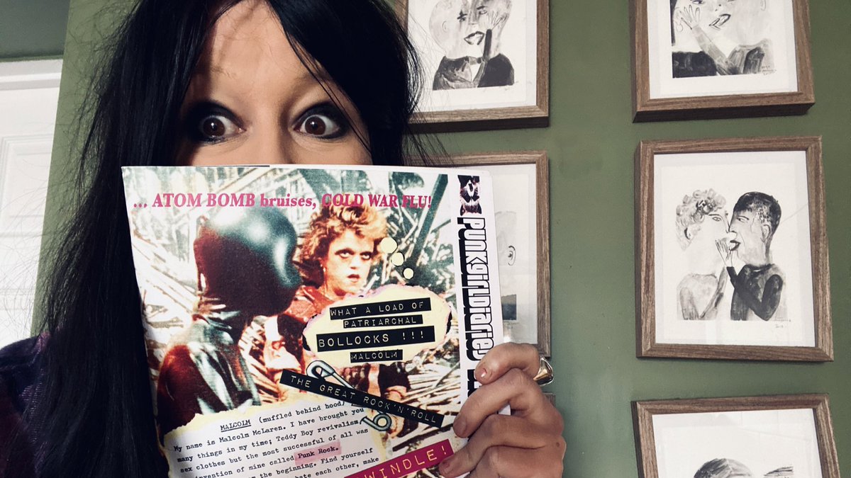 Look what’s arrived!! Just in time for #IWD , celebrating all the great women in punk... new issue features <a href="/KarenAms/">Karen Ams</a> &amp; <a href="/FuzzboxOfficial/">Fuzzbox</a> 💥💥
THANK YOU <a href="/punkgirldiaries/">punkgirldiaries</a> - you’re the best 💗🧷