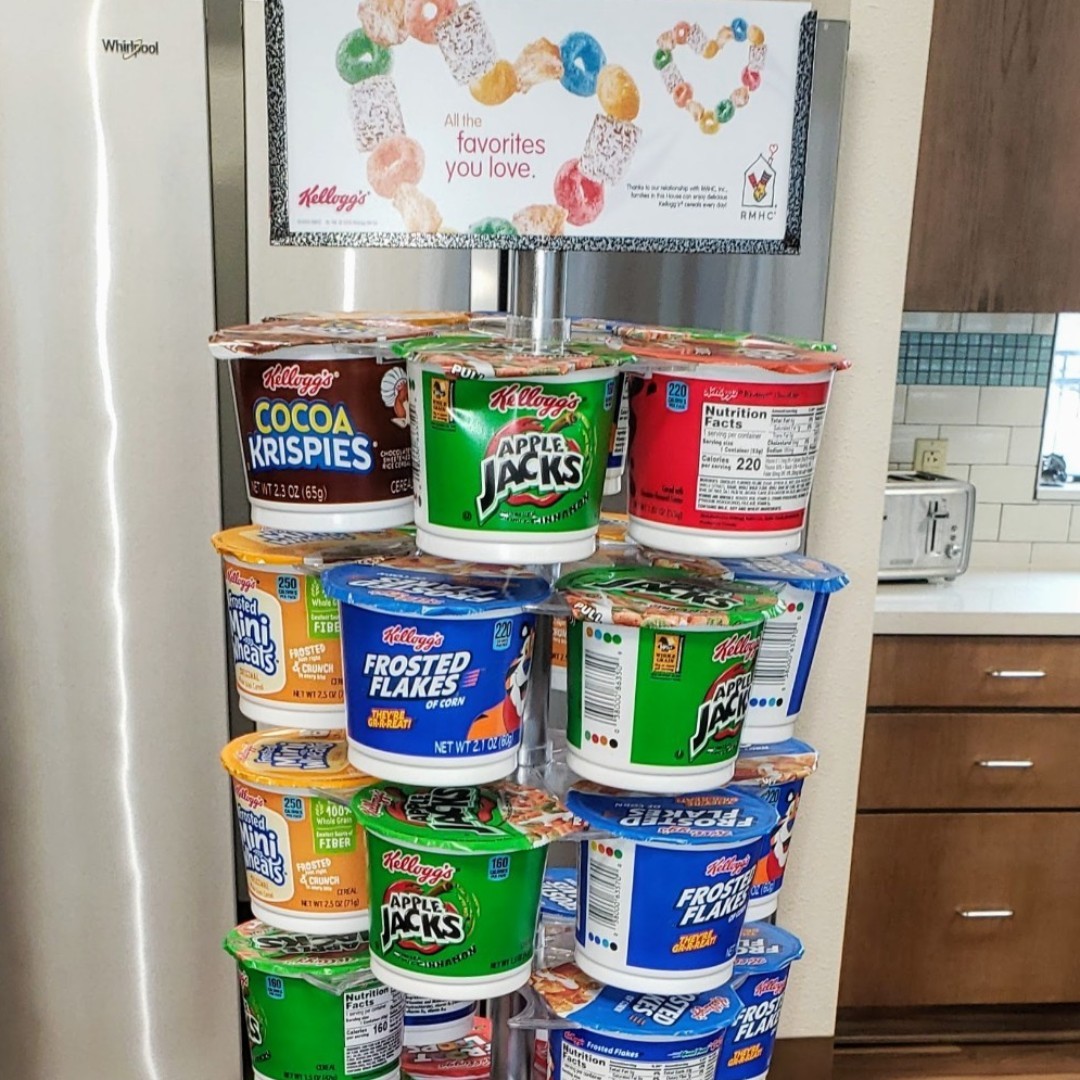 SARMHC's tweet photo. We’re celebrating #NationalCerealDay with our partners at Kellogg's Away From Home who provide 160,000 cups of cereal annually for @rmhcsanantonio families with children receiving medical treatment at
nearby hospitals! #KeepingFamiliesClose https://t.co/xACYgBxioD