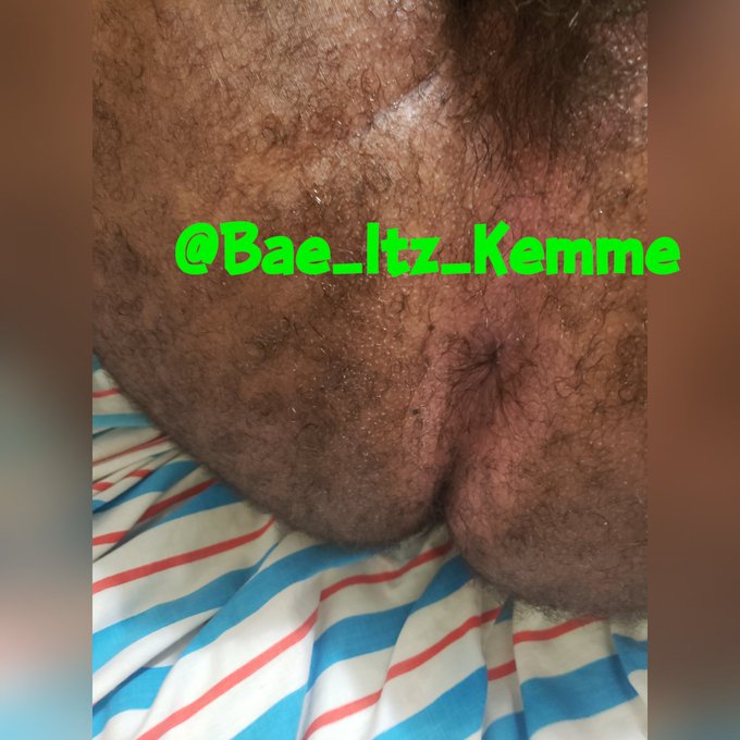 2 pic. Fresh out the shower ??? @kevon_kid @bartenderjfc https://t.co/SN94O50AZf