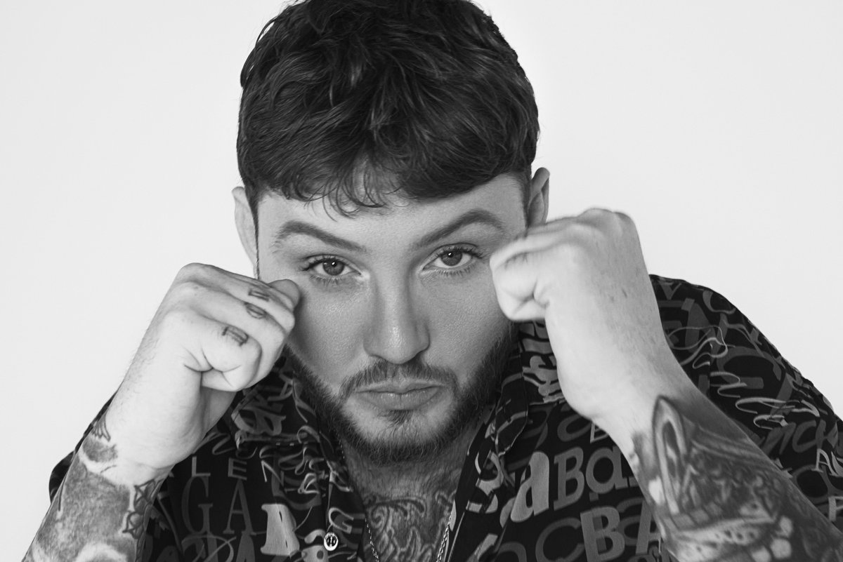 Shot for @houseofsolomag. Photo: Abeiku Arthur Stylist: Ben James Adams  Groomer: lszyd, image size:1200x801