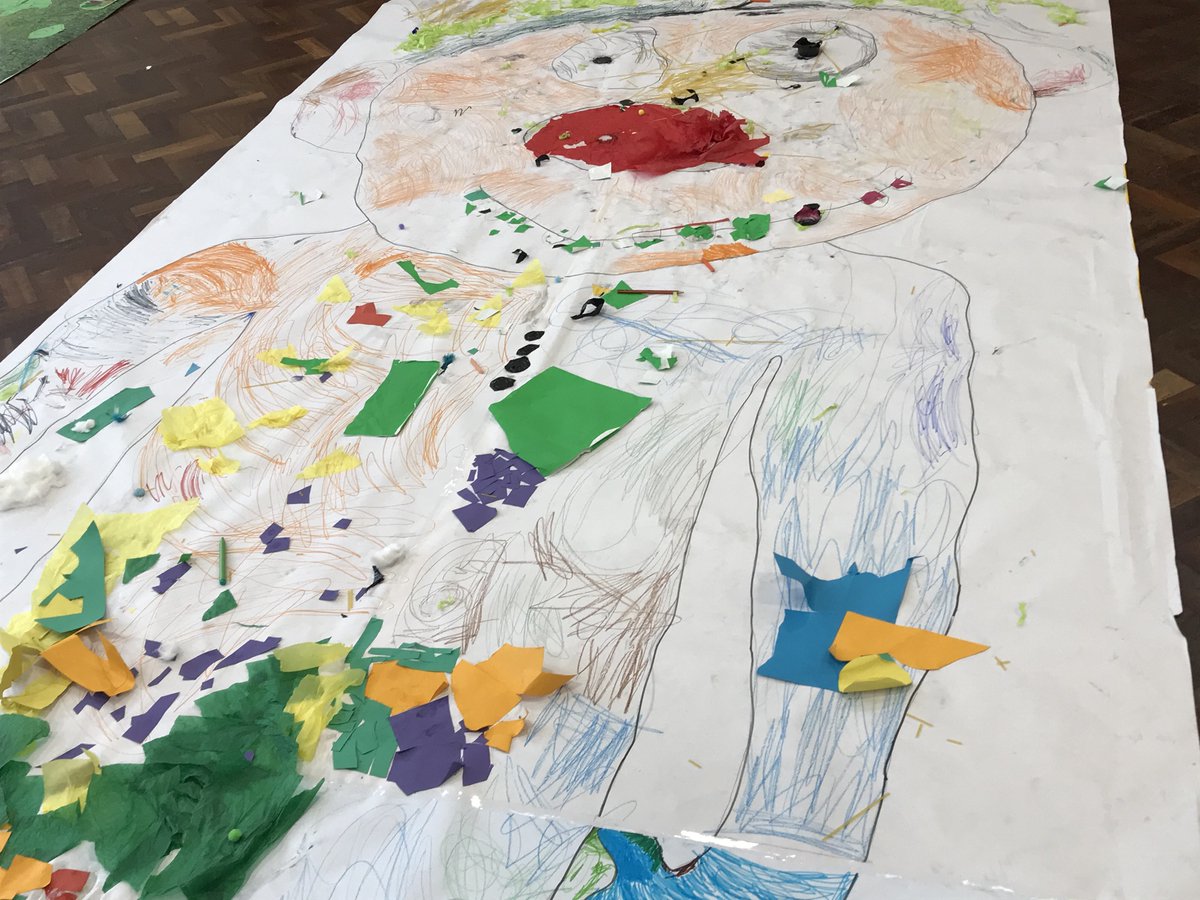 BobDrew7's tweet photo. Jolly Giant visits Gearies Primary on World Book Day
Our Reception children enjoyed creating a life-size giant to celebrate world book day on Thursday.  Well done to our student teachers for leading this amazing project on the day. https://t.co/lY5HAhb3IG