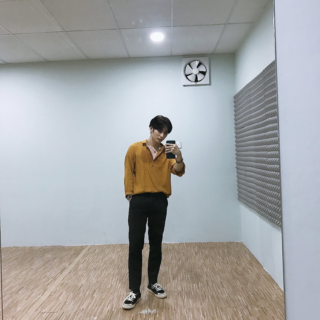 IN2U_Ent's tweet photo. [210307]
#Isaac Personal Instagram Update

If opportunity doesn’t knock, build a door. -Milton Berle-
#IsaacVkm #邬凯名 #아이젝 #젝그 #Throwback

🔗https://t.co/mT48IEmTkT
#IN2IT #IN2U https://t.co/sdo9zEiRPX