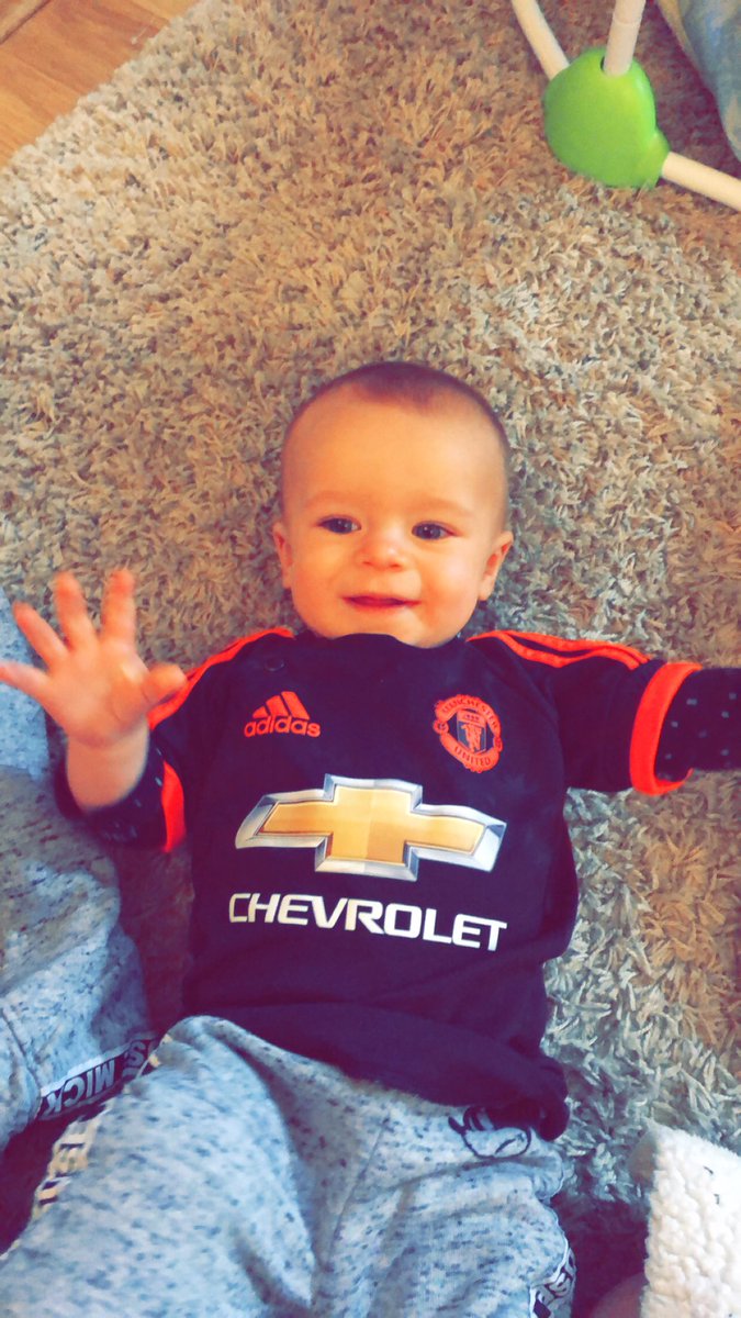 teecey10's tweet photo. Derby day for the boy &amp;  his mummy today ⚽️🛑 
@ManUtdWomen 
@ManUtd 
@MarcusRashford 
@B_Fernandes8 
@GemmaTeece 
@HarryMaguire93 
@juanmata8 
@LukeShaw23 https://t.co/RUVIrsVXXS