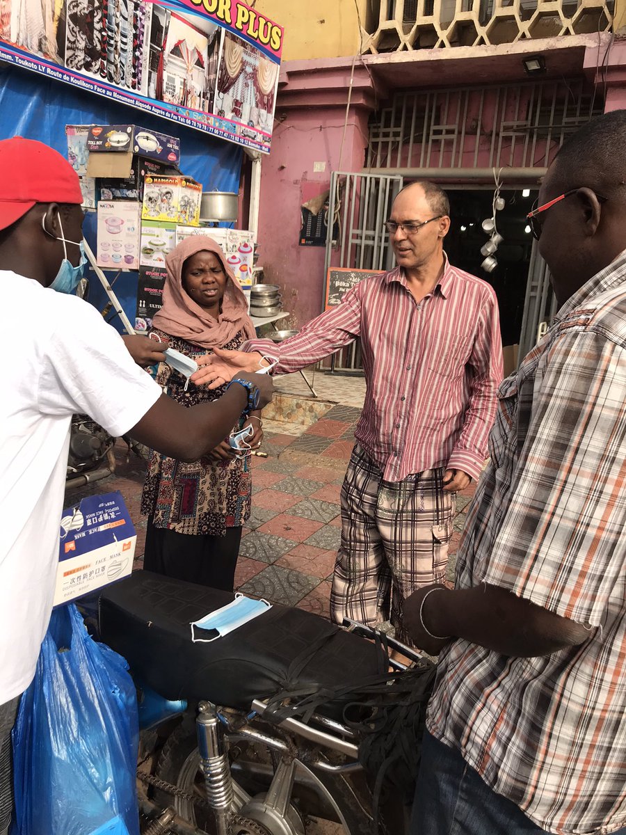 TraorAminatou1's tweet photo. J’ai été ravie de prendre part à l’activité du mouvement Mali propre de @FatoumataBoubou 
Félicitations pour cette belle initiative 👏 https://t.co/VeP3nam5QM