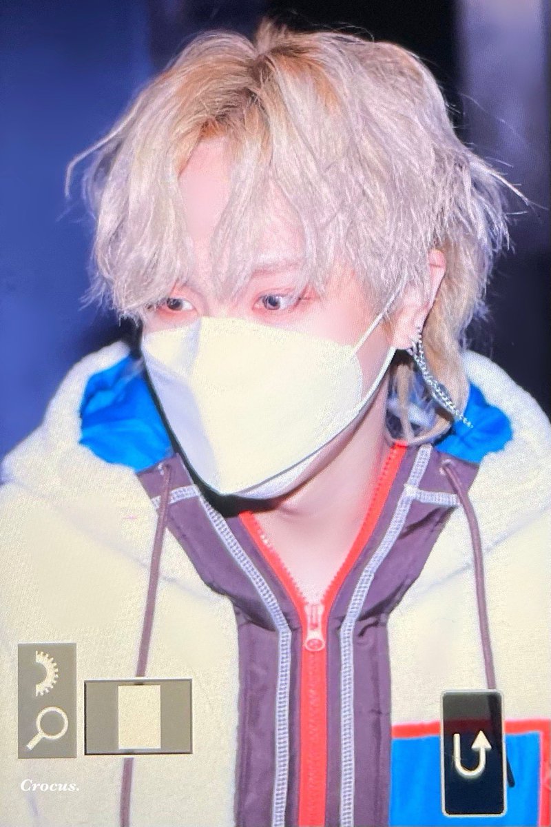crocus0124's tweet photo. 210307 스튜디오위 #6 블랙 퇴근 

😇

 #원위 #ONEWE #키아 #CyA #기욱 https://t.co/MS8qndNt7W