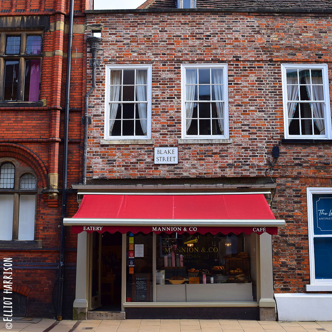 Mannions of #York. England.
Some of the finest cakes in town are found in this lovely eatery! Thank you <a href="/MannionsofYork/">Mannion & Co</a>  for our cake &amp; ice cream.
#BrunchGoals #CakeLover #cake #CoffeeLover #shopwindow #storefrontcollective #Yorkshire 
©Elliot Harrison