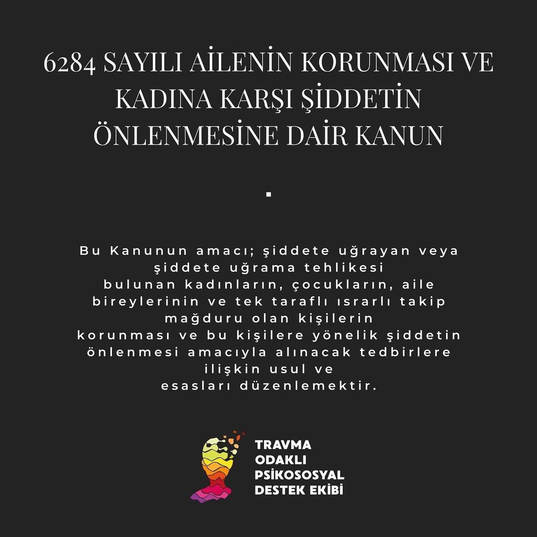 travmaekibi's tweet photo. Bir kez daha İstanbul Sözleşmesi’nin bir gereklilik değil zorunluluk olduğunu görerek yasa uygulayıcıların faillerden yana işbirlikçi tutumunu değil hayatta kalanlardan yana adaletli bir tutum sergilemesini istiyoruz. 
•
#KadinaSiddeteHayir 
#istanbulsozlesmesiyasatir https://t.co/CAgPI4gnZa