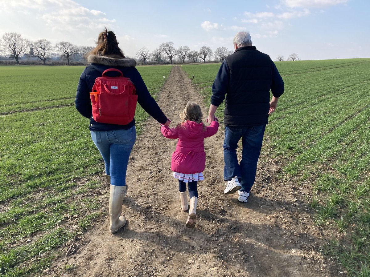 DeanCornish1966's tweet image. Sunshine, exercise and a bit of history as well #WillsWalks #Fotheringhay #LockdownFun
