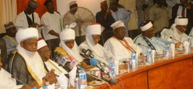 AzubuikeOnovo's tweet photo. BREAKING NEWS--"Only IGBOS can reject us, YORUBA can't dictate for us where to stay or not"--Northern Elders.
What an insult to YORUBA nation. https://t.co/G32zRTJKnz