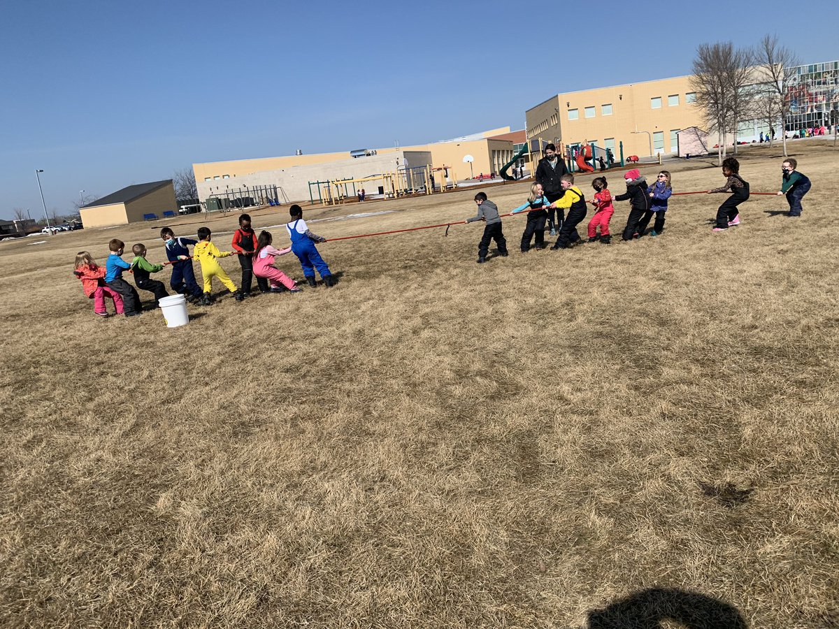 CGroutSGR's tweet photo. Friday we got to do some fun games outside! So many laughs and giggles. What a great way to end an awesome week! @sgrspuds https://t.co/vPdzfzKFOc
