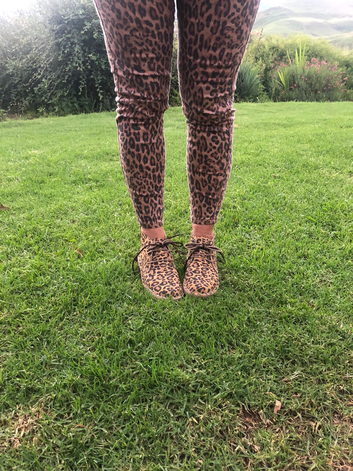 leopard print veldskoen