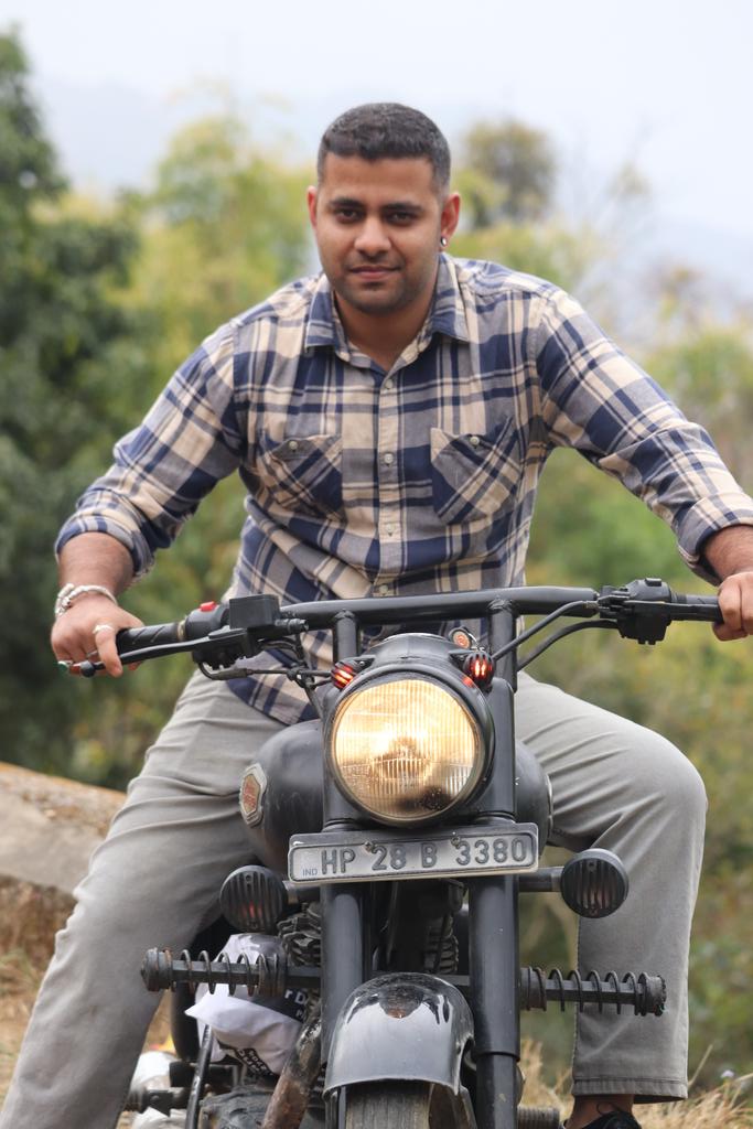 Rahulth10384163's tweet photo. I love u.. https://t.co/tj8pJWnfYL