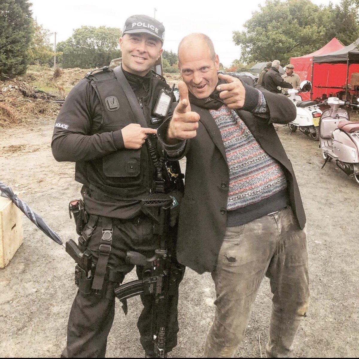 actorImanZand's tweet photo. 🎬🎥🎞 on set with lovely new Woody Harrelson 😀 #action #actorslife #actors #woodyharrelson #film #filmphotography #fimmaking #actionfilm #onset #featurefilm #police #armedpolice #meninuniform #stunt #movie #moviemaking #celebrity #castandcrew #behindthescenes #imanzand https://t.co/9LYXNETtw9