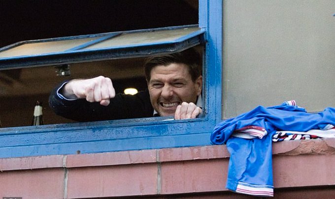 Ev4jZ9XXMAI86A1?format=jpg&name=small