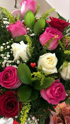 SpainReflexion's tweet photo. Os deseo una maravillosa Tarde!!!
#Flowers #roses https://t.co/eh9XoEKwRh