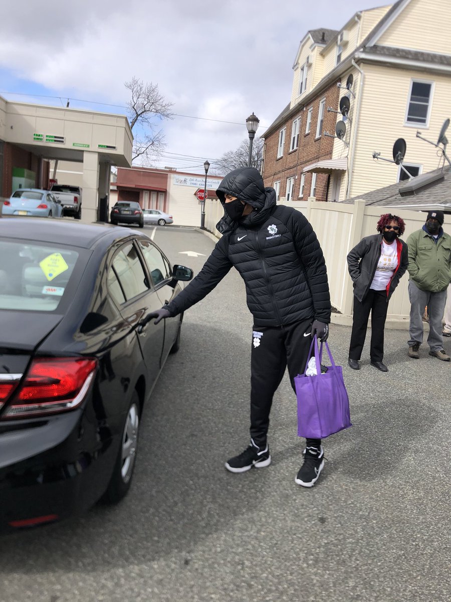 JosephJordanTPS's tweet image. Zion Cruz giving back to the community at Food giveaway at 11am. He scored 26 points against TCA in TPS win that evening.