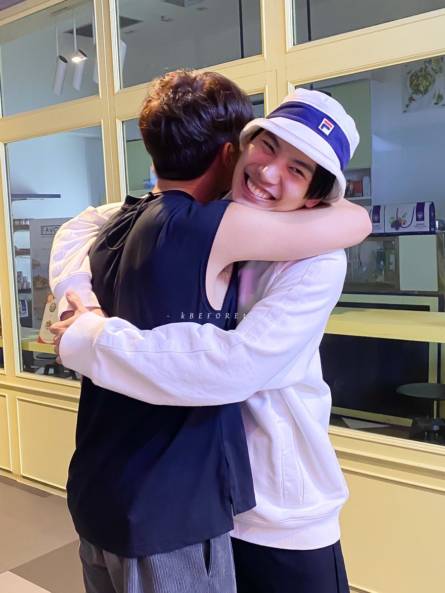 octotully's tweet photo. I love how they really taking care of eo and They lovin eo and Grow This relationship between them for how many years ๐ฅบ๐ love you both
#TogetherWithMax #MaxTul https://t.co/S8FkJoG6s3