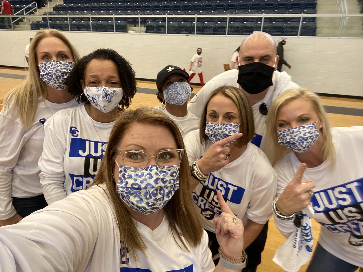 ambyclink's tweet photo. AHH CC!!! Way to go, Lady Cougars @CyCreekGBB STATE BOUND once again! We love supporting our girls and the best coaching trio around! See you in SA! @cycreekhs @VSnokhous @shubble7 @profscole12 @Dholdensmith @MGeorgeCFISD @jenna_box #CougarNation #CominDifferent #UILState https://t.co/cqz9a230QQ