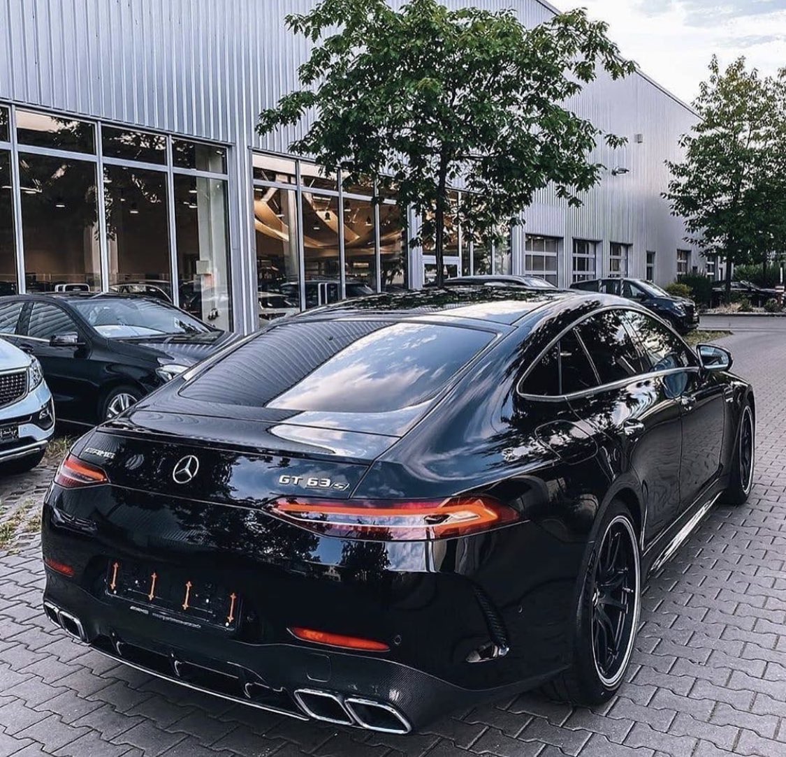 Mercedes-AMG GT63S 🦅