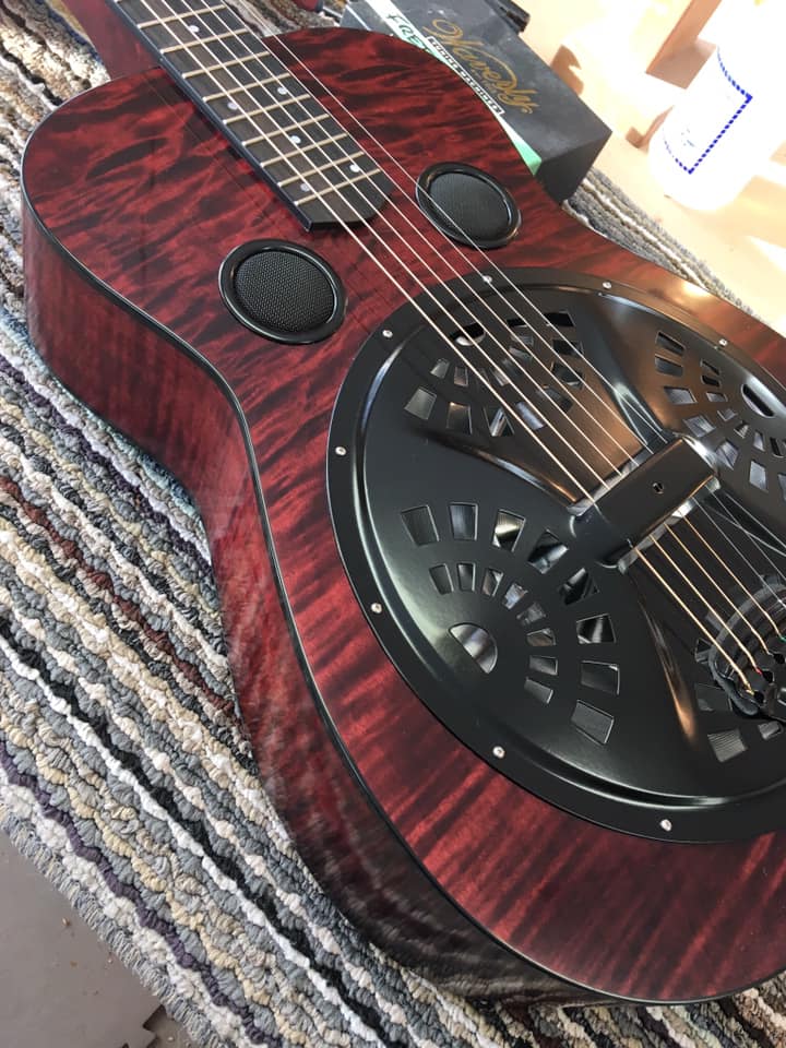 ehfects's tweet photo. More maple! Check out these beautiful maple resonator guitars by @RaycoResophonic

https://t.co/VB0OkT9DcO

#AmpsAndEhfects #MadeInCanada #CanadaLoud #CanadianGuitar #CanadianGuitars #Maple #MapleGuitar #MapleSyrup #CanadianResonator #Resonator https://t.co/gAw5VmS0CH