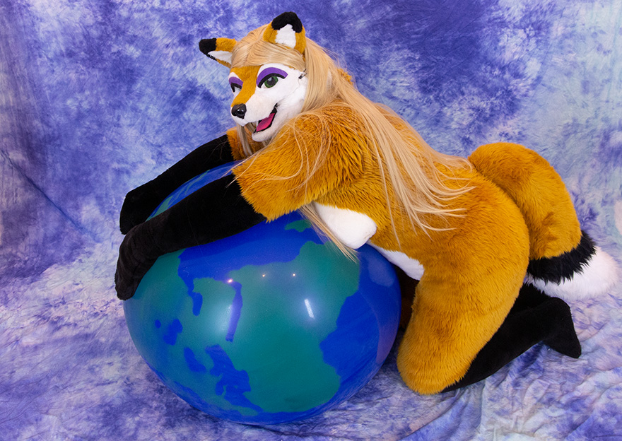 foxey♡ Amazon.com: FEISEDY Retro Round Steampunk Sunglasses Women