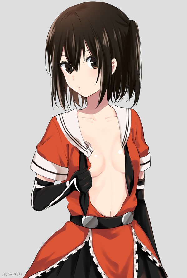 "It's okay to show a little skin every now and then right?~"

#SeductiveSunday