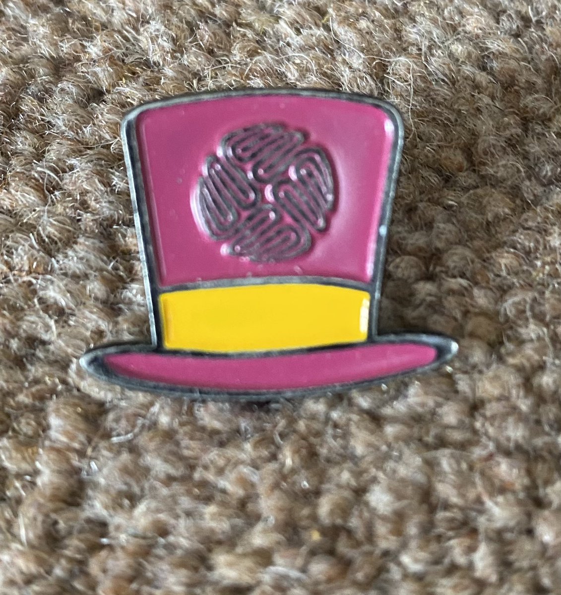 leeannelewis79's tweet photo. More steps today for @braintumourrsch @BrainTumourOrg @FightBrainTumor @BrainTumourSupp and wore my hat pin with pride. Opted for my @parkrunUK @Newportparkrun 5km #NotParkRun as part of @UnderArmour run the world @GoZwiftRun @GoZwift #running #steps #brainbrigade https://t.co/QUhJOtfcwc
