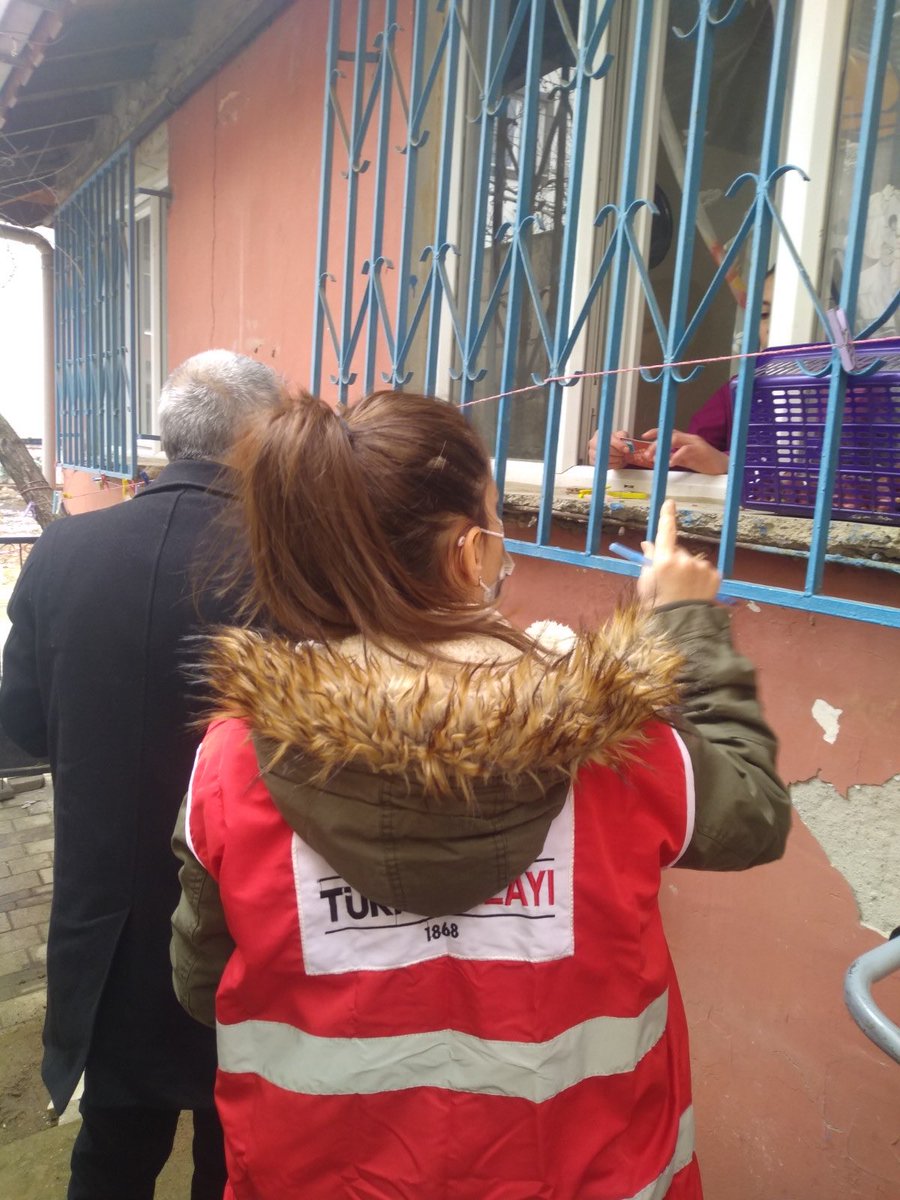 7 mart pazar günkü çalışmalarımızda alışveriş kartı dağıtımında kadın kolları ve gönüllü kardeşlerimizin desteği için teşekkürler Allah hayrınızı kabul etsin