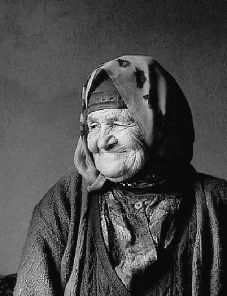 Kadınlara ancak asalet ve şeref sahibi kimseler değer verir."

Hz. Muhammed sav.

#kadınlargünü