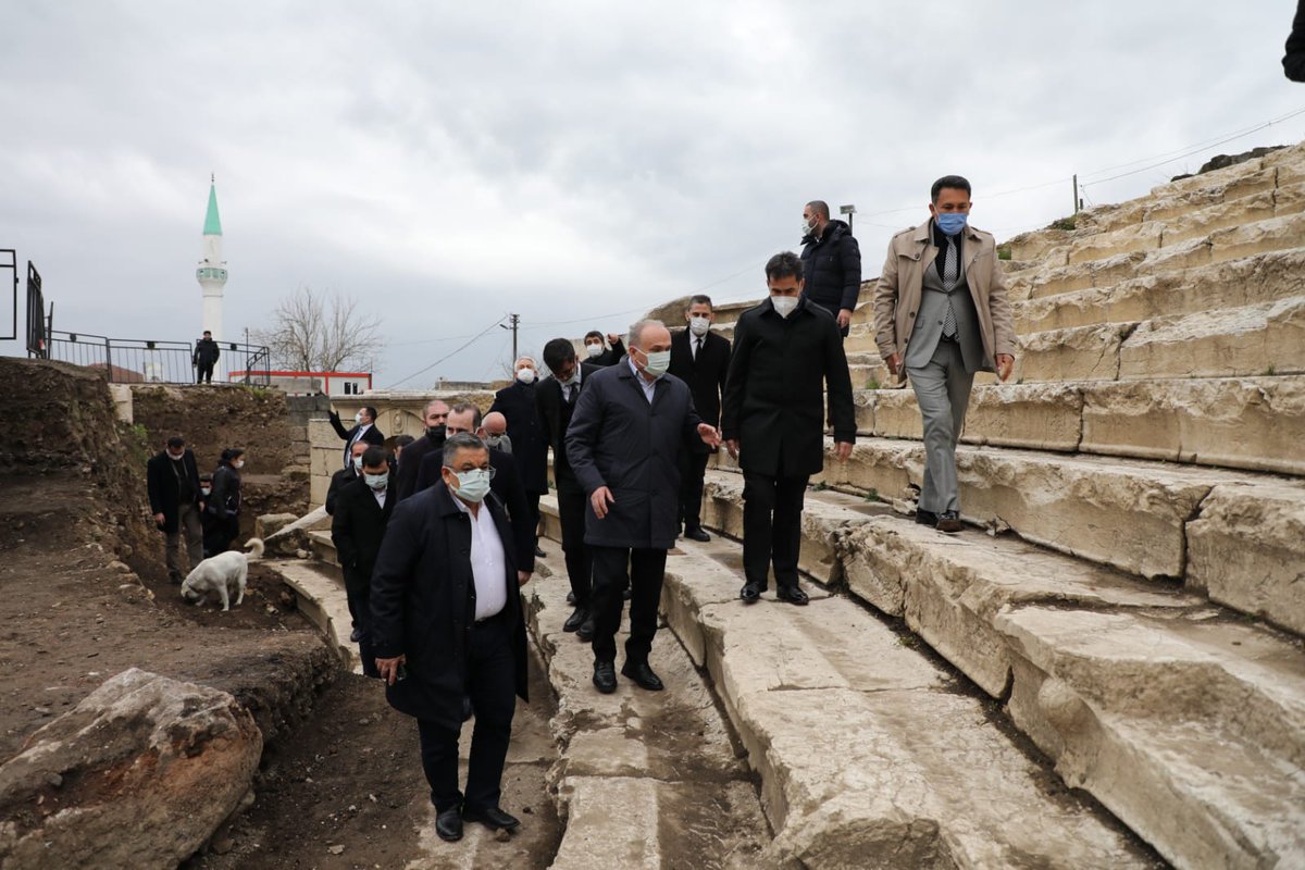 Dr_Faruk_Ozlu's tweet photo. Düzcemizin kültürel değeri #Konuralp Gazi Diyarı'nda Antik Kent kazı alanımızı kıymetli misafirlerimiz @avsenlikoglu, @basdegirmen32, @mustafatutuk, @Mehmetcakin ve @Ntanglay ile gezdik ve önemli tarihi hakkında bilgilendirme yaptık. https://t.co/xfko7GoLmt