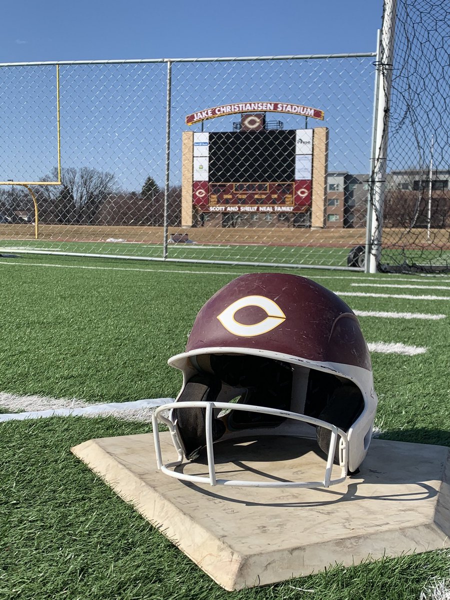 #CobberSoftball GAME DAY at The Jake!!! 

With a game time temp of 55 degrees the Cobbers will Roll Out vs the UM Crookston Golden Eagles at 1 and 3 PM this afternoon! 

And it gets better! FANS ARE ALLOWED!!! Please wear your masks and distance while enjoy the game!!!