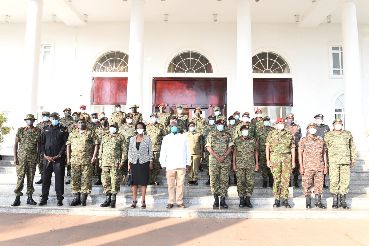 KagutaMuseveni's tweet photo. Recently, the Police and UPDF have been criticised for brutal conduct and use of excessive force. It is good criticism in an open, free society like Uganda. However, it should be honest and balanced. Find my full article on this subject here: https://t.co/192bb9vYHw https://t.co/AuqJ1HNMDp