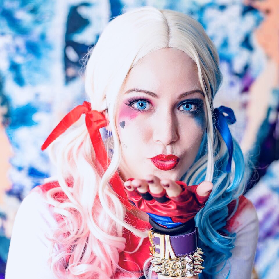 BinahCosmos's tweet photo. “What’s wrong puddin? Don’t you wanna rev up your Harley” 
Follow my cosplay page on FB Binah’s Cosmos Cosplay 
#cosplay #cosplayergirl #cosplayersoffacebook #HarleyQuinn #dcsirens https://t.co/u4cbJdhA5l
